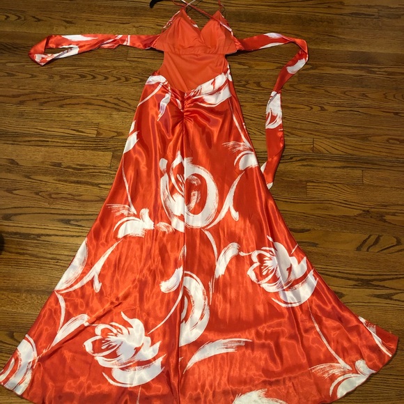 Prom Dress - Picture 2 of 7